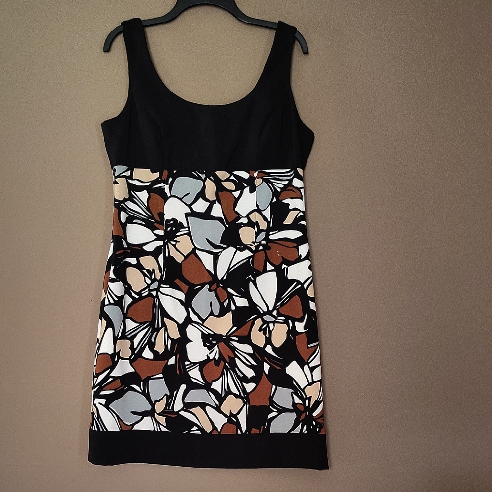 CLOSET CLOSE OUT SALE Vibrant Floral & Black Dress By Ronni Nicole